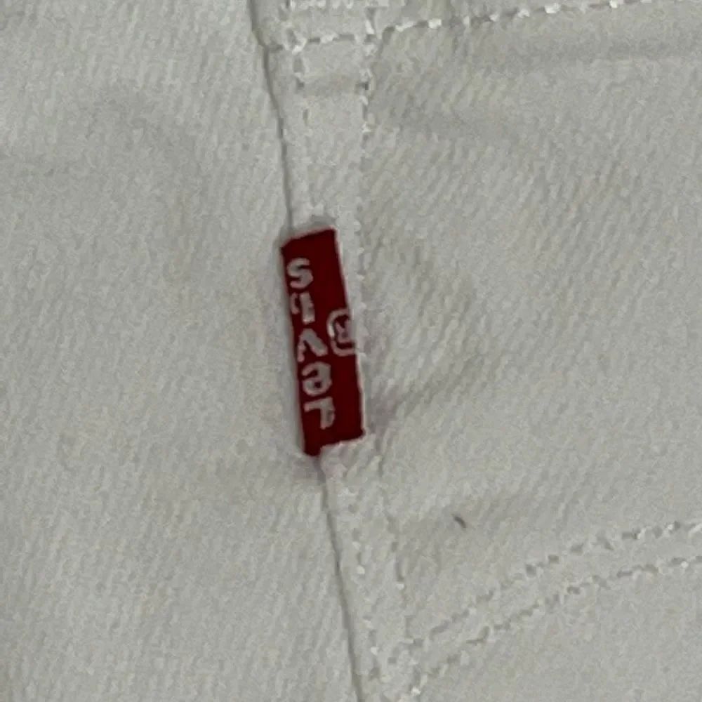 Levi’s vintage 90’s white Bermuda shorts size 31 - Picture 9 of 14